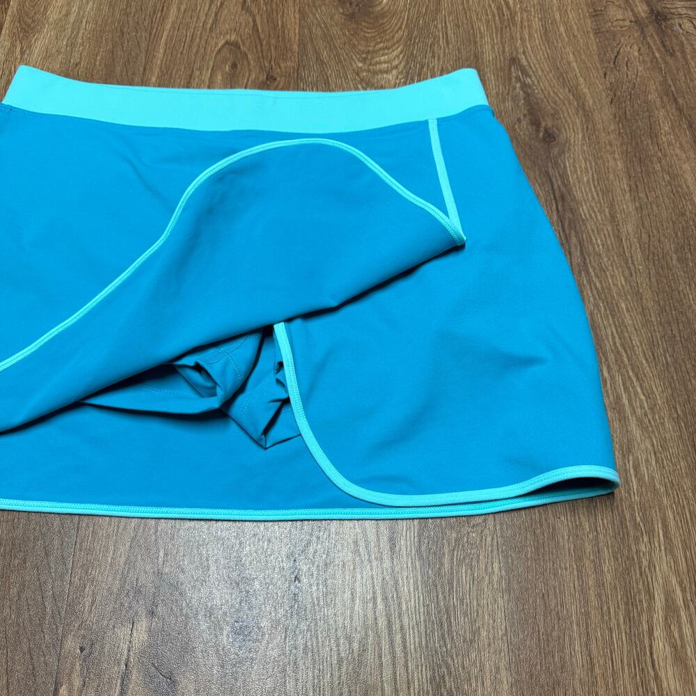 Lands Ends Womens Solid Blue Faux Wrap Skort Attached Shorts Skirt Size Medium - Picture 3 of 10